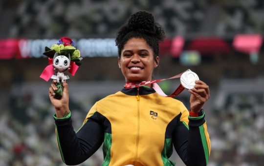 Paratleta Raíssa Machado disputa Grand Prix de lançamento de dardo na quinta