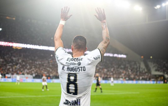 Copa do Brasil: Corinthians vence Fluminense e pega Flamengo na final