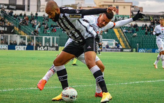 Série C: Vitória recebe o Figueirense em busca de retornar ao G-2 do seu grupo