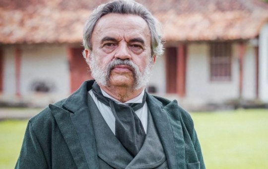 Polícia apura se ator José Dumont estuprou uma segunda criança