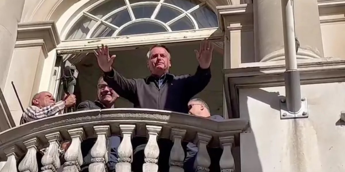 Na chegada a Londres, Bolsonaro repete em discurso que ganhará no 1º turno