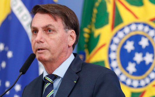 Na Inglaterra, Bolsonaro se irrita ao ser perguntado sobre 'campanha' em viagem