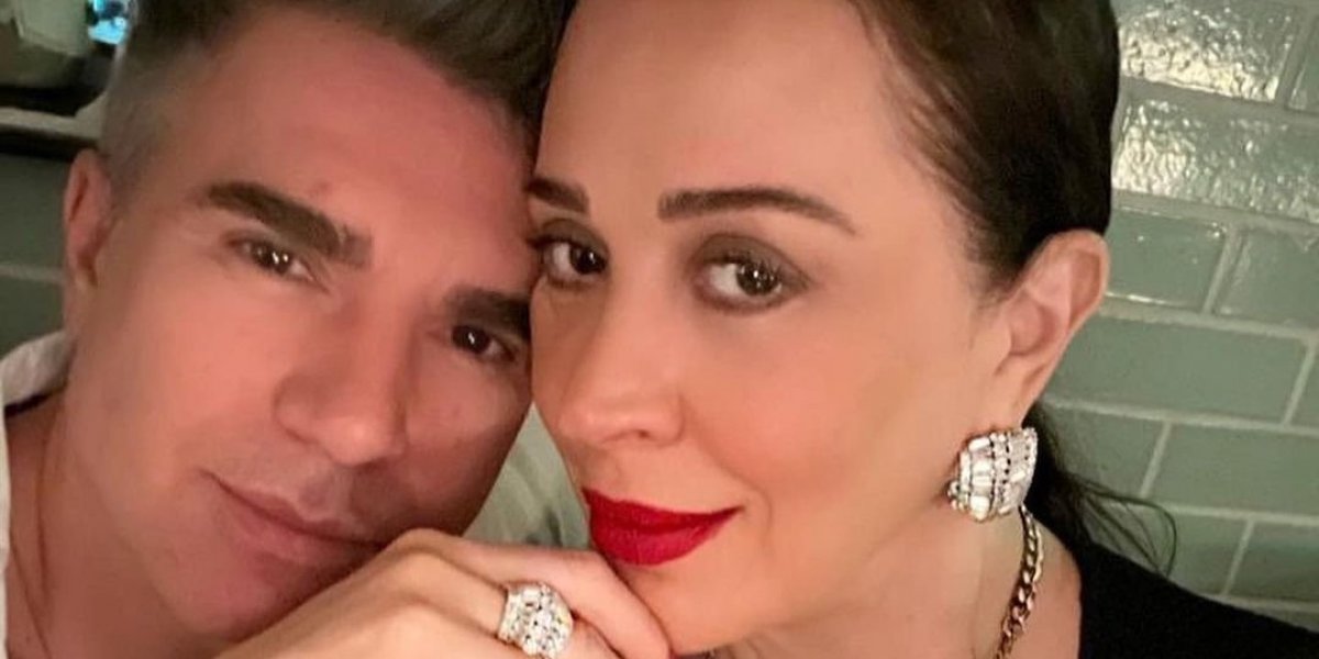 Aos 55 anos de idade, Cláudia Raia surpreende todos e anuncia que está grávida