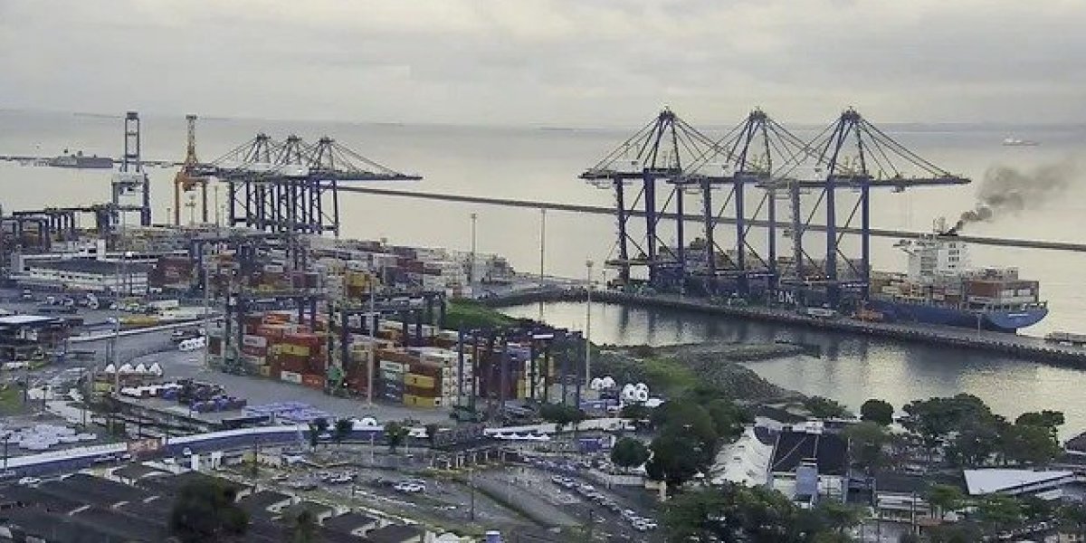 Dois homens são presos em operação da PF em Salvador contra o tráfico no Porto