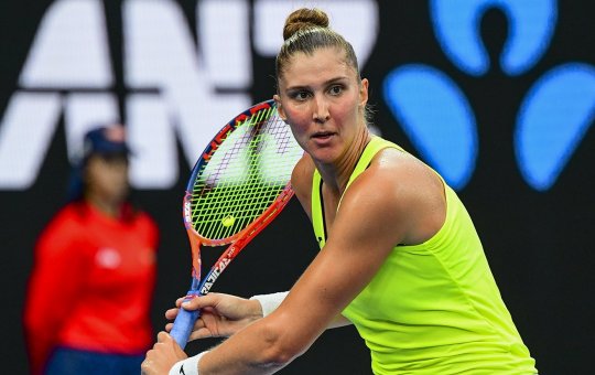 Bia Haddad Maia vence tenista local em estreia no WTA de Tóquio