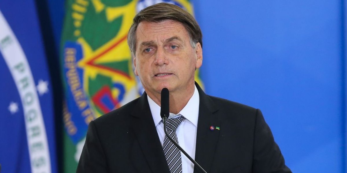 Bolsonaro deixa Assembleia da ONU e se encontra com apoiadores em churrascaria