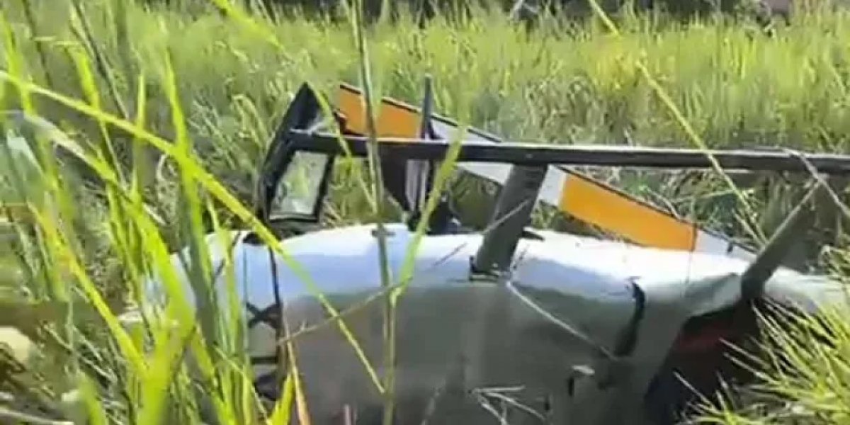 Helicóptero cai com quatro tripulantes abordo em Minas Gerais