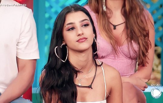 Neta de Gretchen se descontrola e ameaça Tati Zaqui de morte em ‘A Fazenda 14’