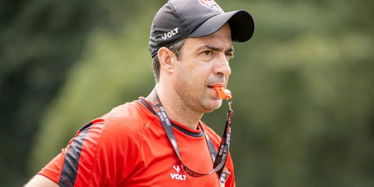 Vitória: Burse não revela substitutos para ausências e cita Dalton como líder