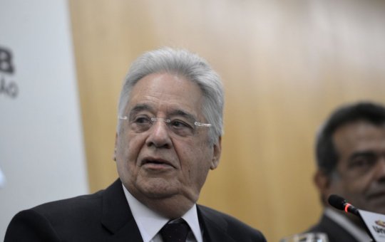 FHC defende voto a favor da democracia