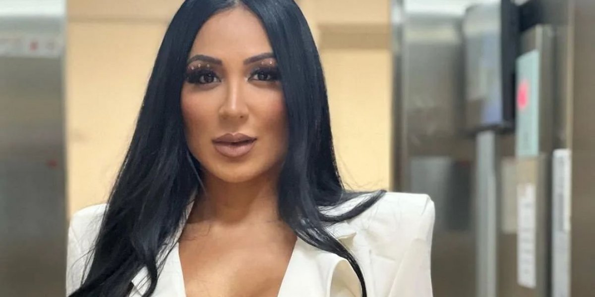 Irmã de Deolane a defende de críticas feitas por ex-peoa: "Cai na real, apagada"