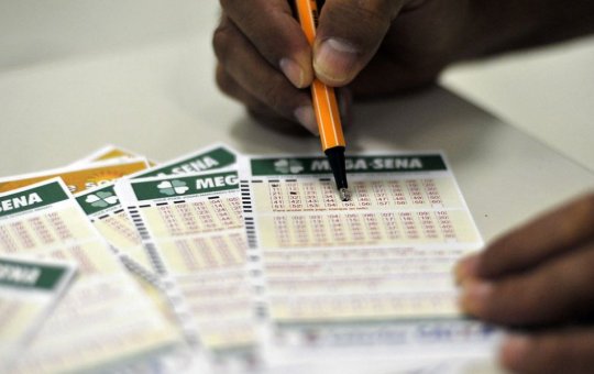 Mega-Sena acumula e prêmio fica estimado em R$ 200 milhões