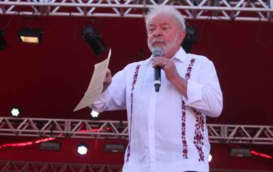 BTG/FSB: Lula chega a 45% na última semana de campanha; Bolsonaro vem atrás