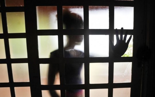 Médica acusa ex-marido de abusar sexualmente dos filhos gêmeos de 3 anos