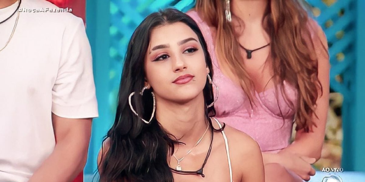 A Fazenda: Neta de Gretchen ‘pega ar’ após peão desfilar de sunga branca