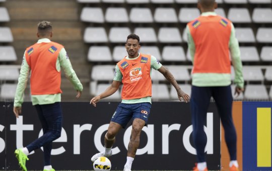 Seleção Brasileira faz seu último amistoso antes da Copa diante da Tunísia