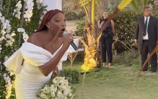 Majur e companheiro realizam cerimônia de casamento emocionante em Salvador