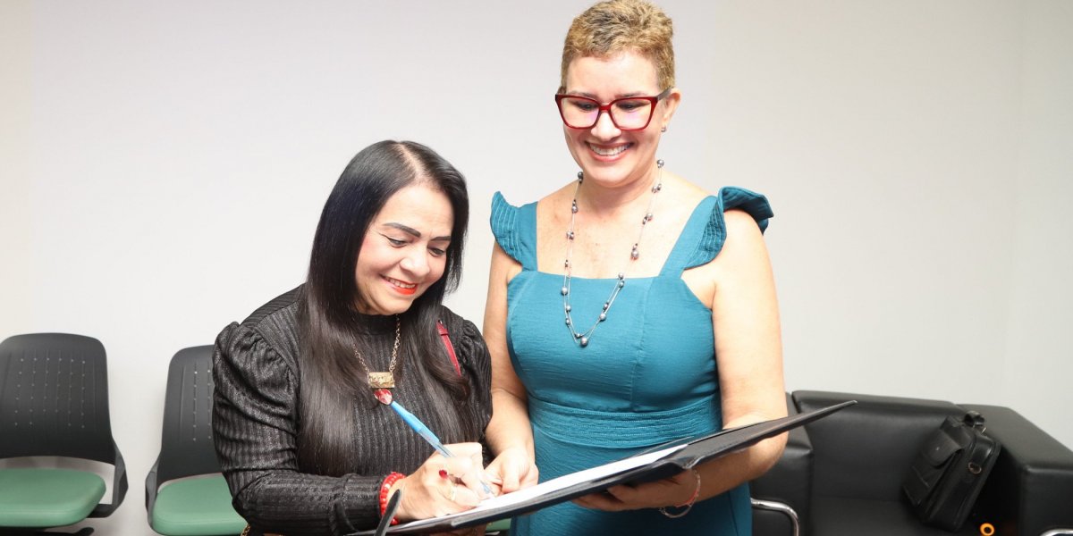 Lauro de Freitas terá conexão de rede Wi-Fi grátis em seis praças públicas