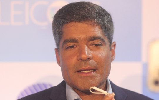 ACM Neto rebate críticas sobre autodeclaração racial: "desrespeito enorme"