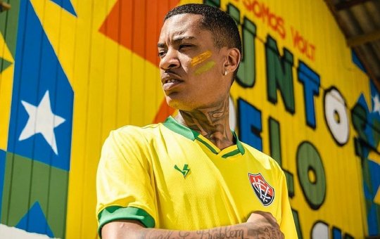Há dois meses da Copa, Vitória lança camisa amarela em homenagem à Seleção
