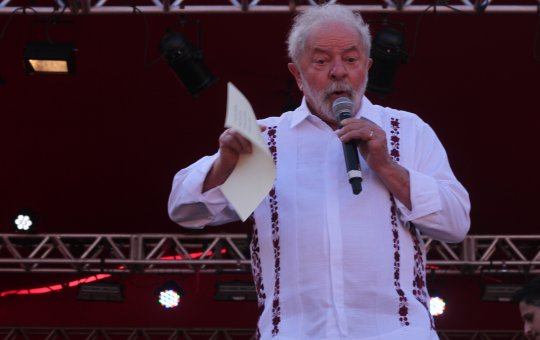 Exame/Ideia: Lula chega a 47% e aumenta chances de vitória no 1º turno