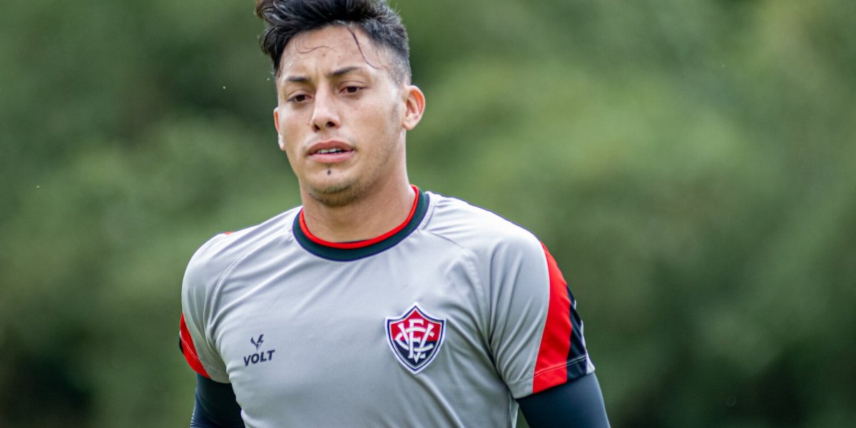Vitória se interessa em renovar contrato de Gabriel Honório até o fim da Série B