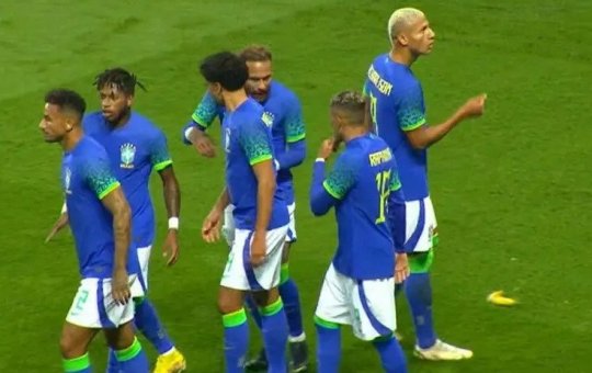 CAF se pronuncia após caso de racismo em amistoso entre Brasil e Tunísia
