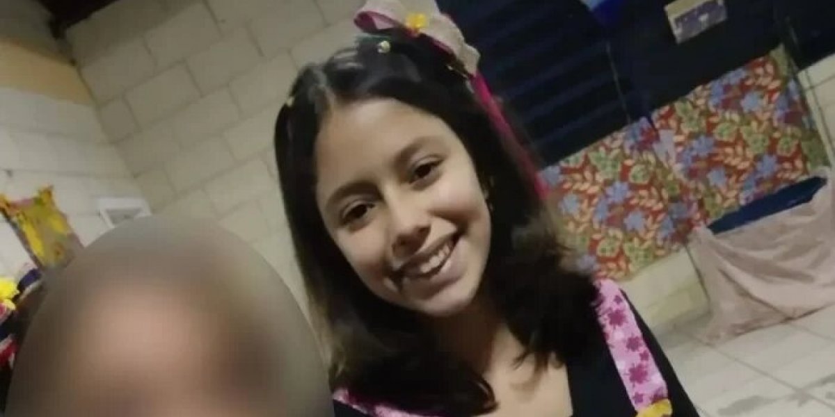 Menina de 13 anos é assassinada a tiros pela amiga de 12