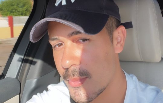 Carlinhos Maia quebra promessa e revela voto nas redes sociais