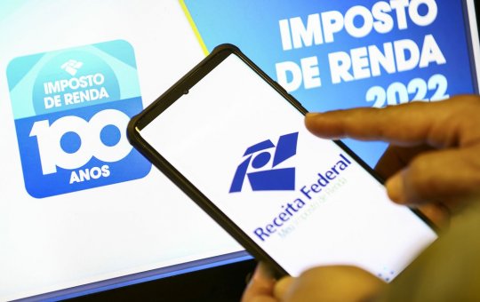 Receita paga restituições do quinto e último lote do IR 2022