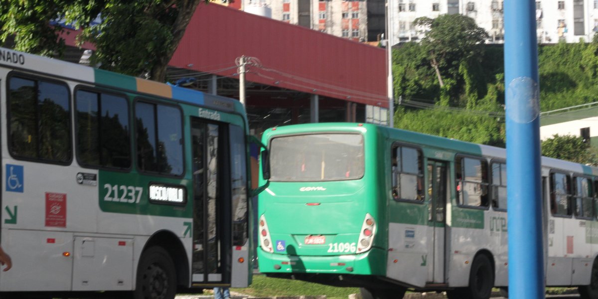 Homem é retirado de ônibus e executado a tiros em São Cristóvão