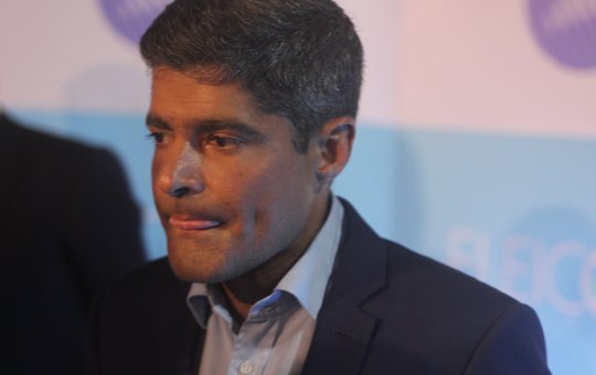 Pesquisa DataQualy: ACM Neto venceria no 1º turno com 58,2% dos votos válidos