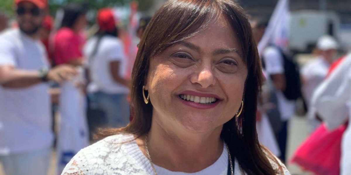 "A democracia brasileira é maior que Bolsonaro", declara Alice Portugal