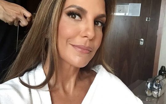 Ivete Sangalo é internada às pressas em Salvador