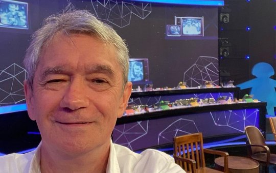 Exigências de Serginho Groisman causam indecisão na Rede Globo
