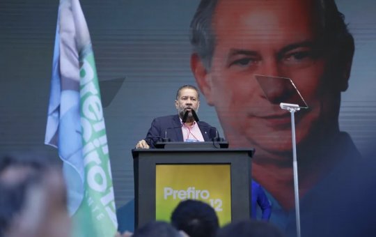 Presidente do PDT confirma apoio a Lula no segundo turno das eleições