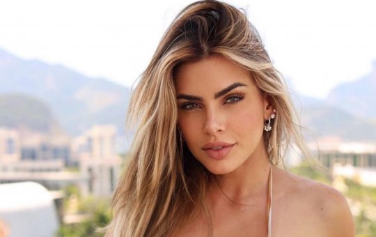 Ex-bailarina do Faustão desabafa após se arrepender de plásticas