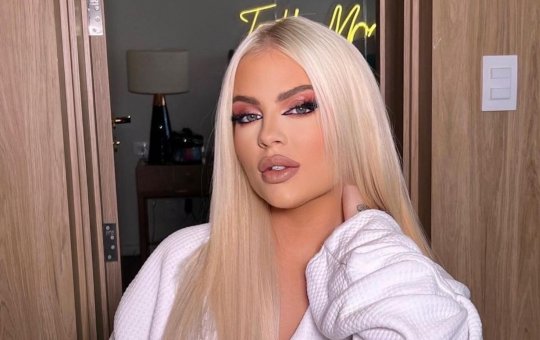 Luísa Sonza pede desculpa para mulher negra que ela confundiu com garçonete