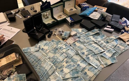 Operação Poyais: Polícia Federal cumpre 20 mandados por fraudes com criptomoedas