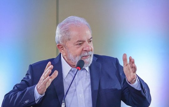 Lula pretende participar de "um ou dois" debates no segundo turno