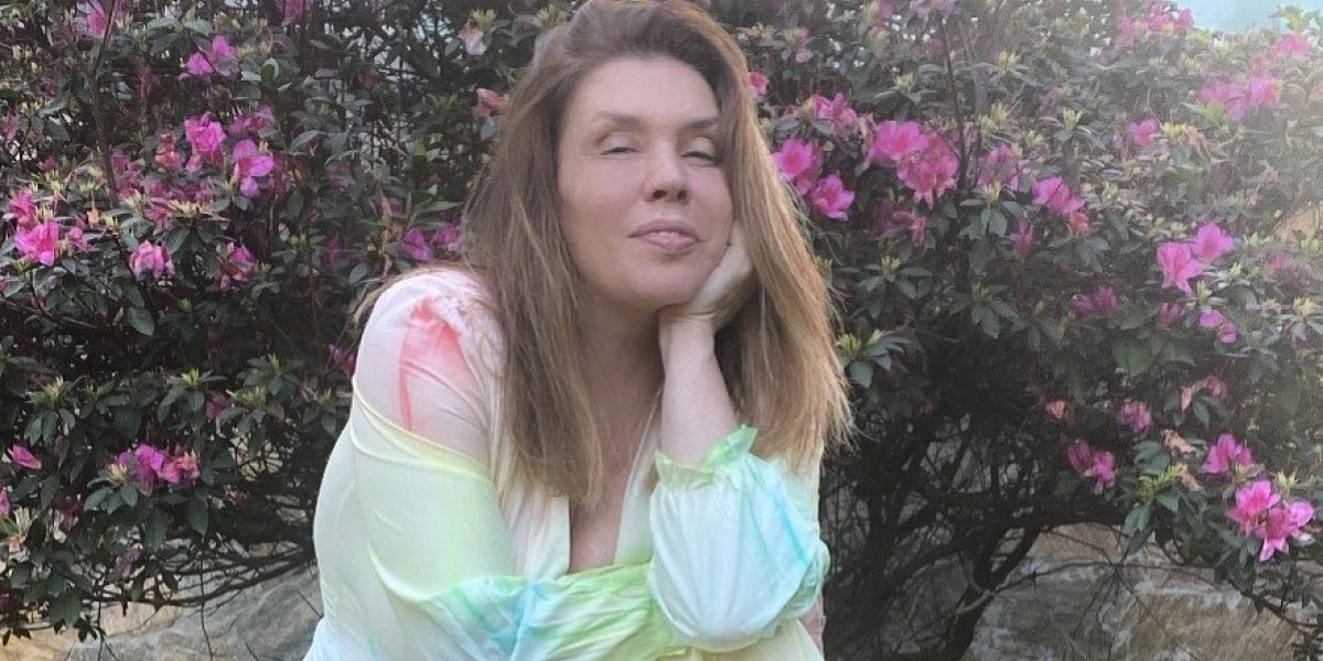 Simony compartilha reta final de tratamento contra câncer: "Hoje é bem hard"