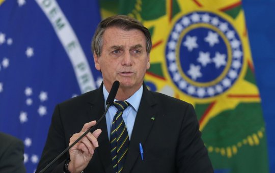 "Não sei quem é", diz Bolsonaro após Tebet declarar apoio a Lula