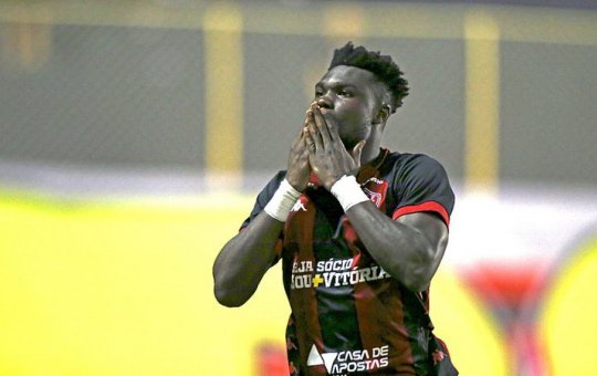 Vitória recebe nova punição da Fifa por dívida pela contratação de Caicedo