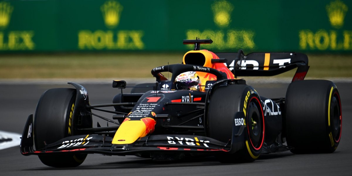Verstappen faz pole no Japão e pode garantir título da F-1 neste domingo