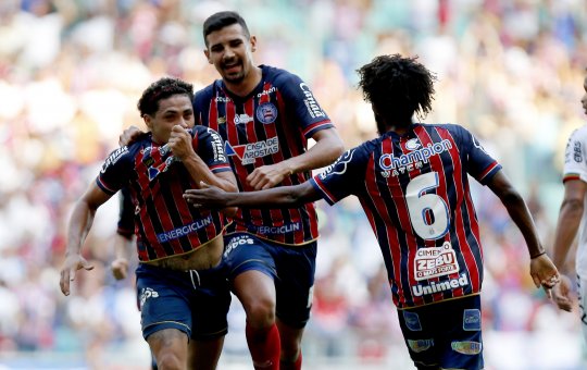 Bahia bate o Brusque na Fonte Nova, quebra jejum e fica próximo do acesso