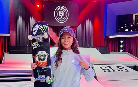 Rayssa Leal fatura título na etapa Las Vegas da Liga Mundial de skate