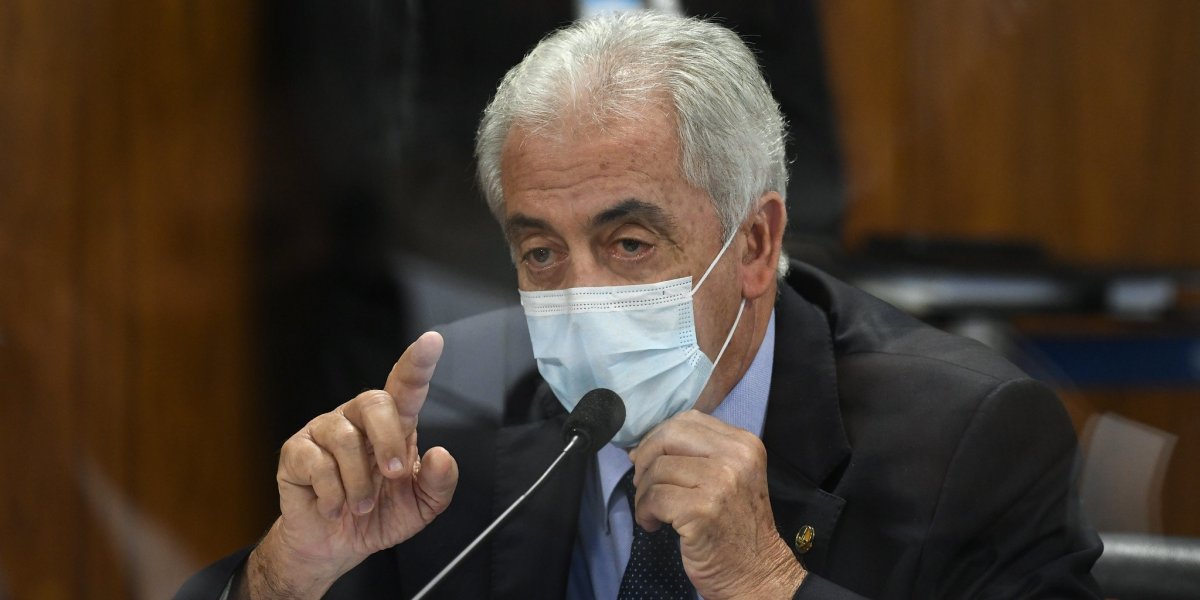 Otto Alencar sobe o tom contra Bolsonaro: "É uma farsa e prejudicou a Bahia"