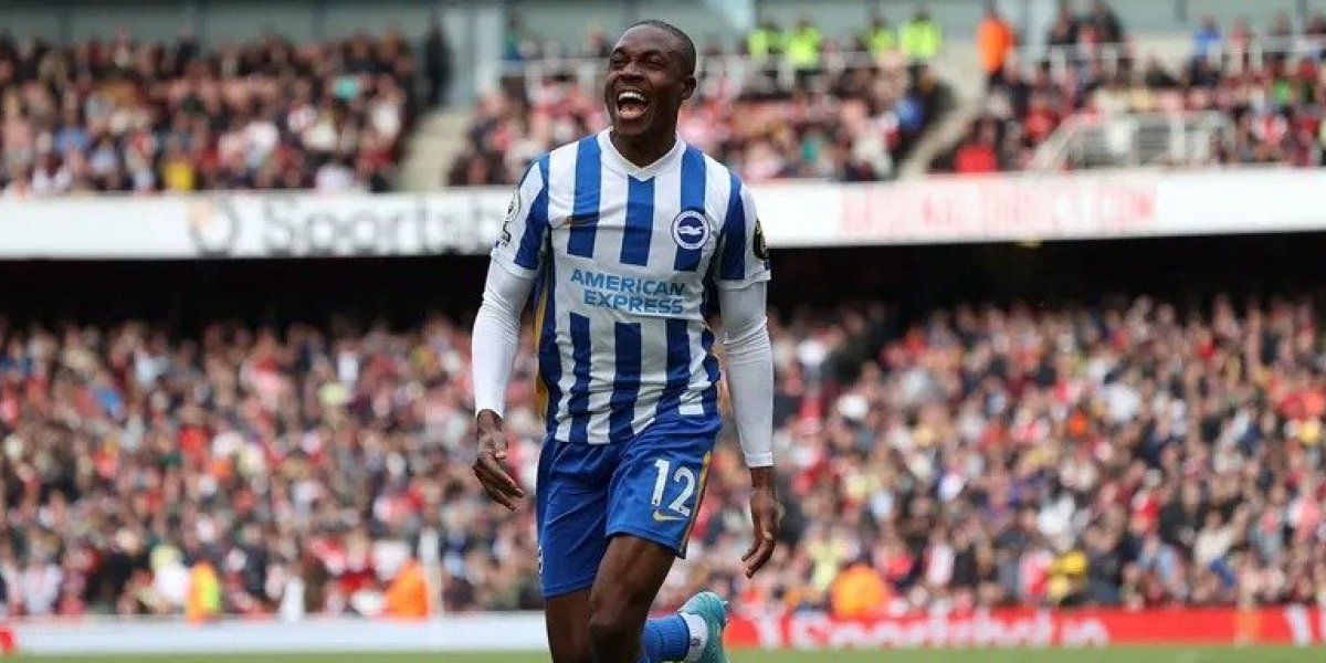 Jogador que atua no futebol inglês se aposenta aos 24 anos por doença cardíaca