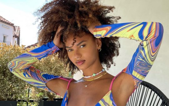 Modelo brasileira Juliana Nalú assume namoro com Kanye West 