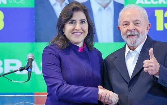 Tebet sugere que campanha de Lula tire o vermelho; entenda